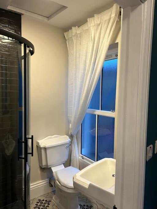 Patrick Street Townhouse Apartment Cork Ngoại thất bức ảnh